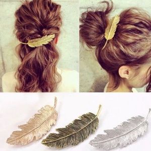 ⚡️Bundle 3 for $20⚡️Feather leaf hair clip